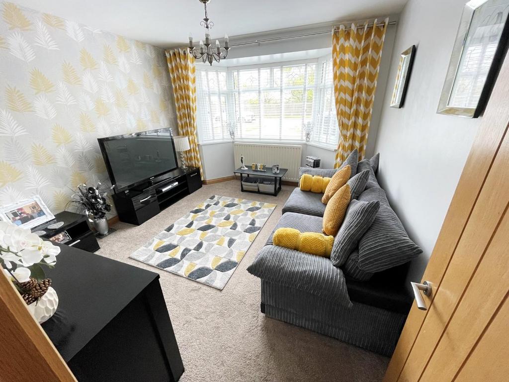 Bedroom / sitting room