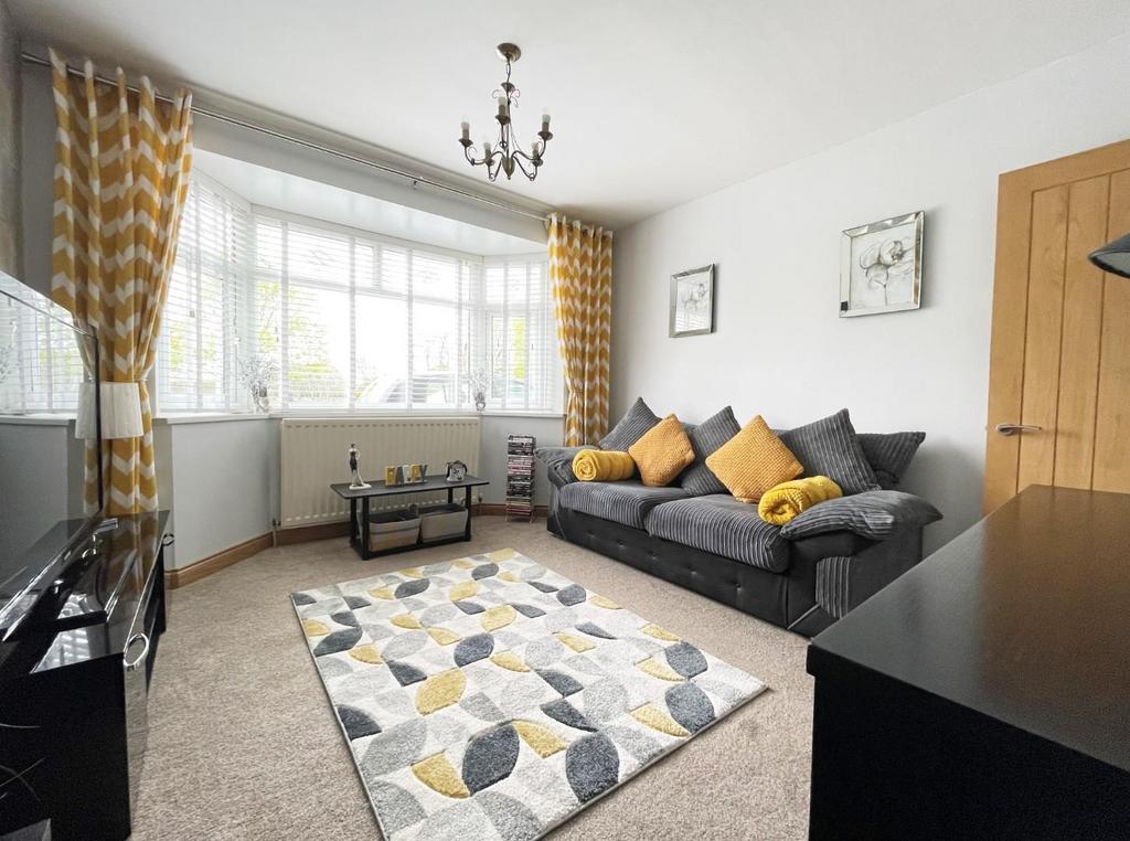 Bedroom / sitting room