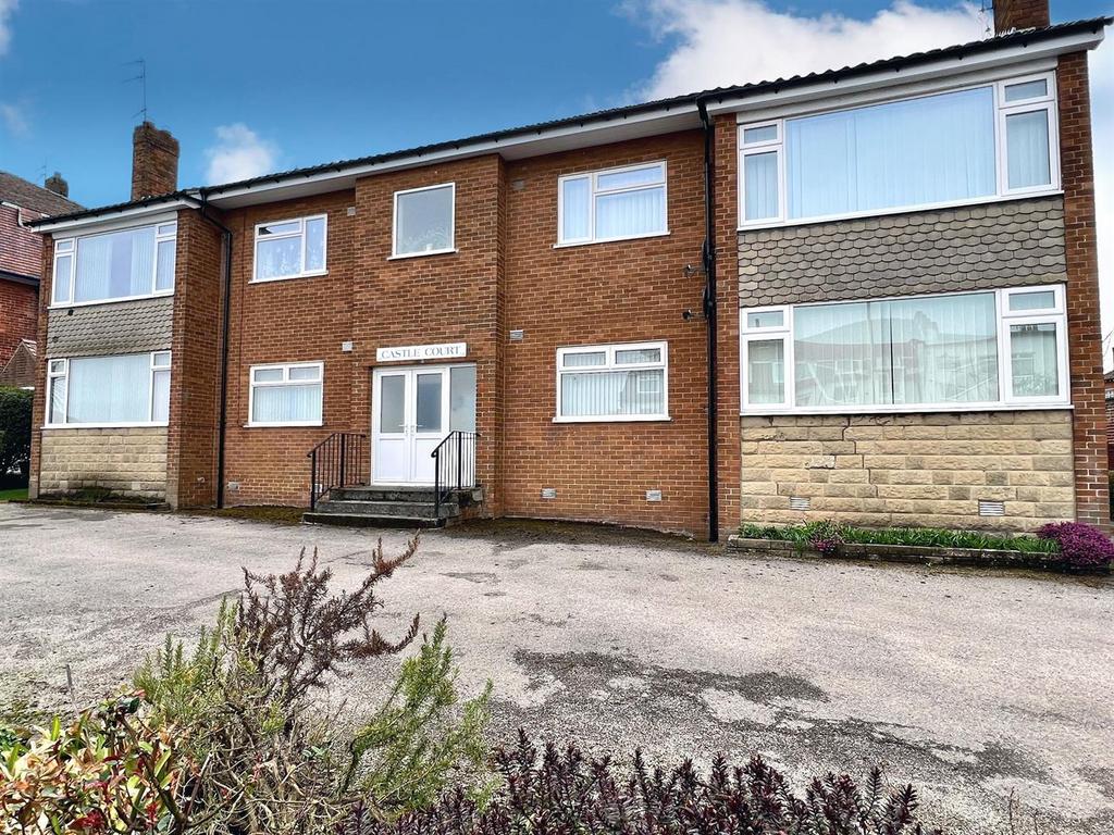 Weydale Avenue, Scarborough 2 bed ground floor flat for sale £175,000