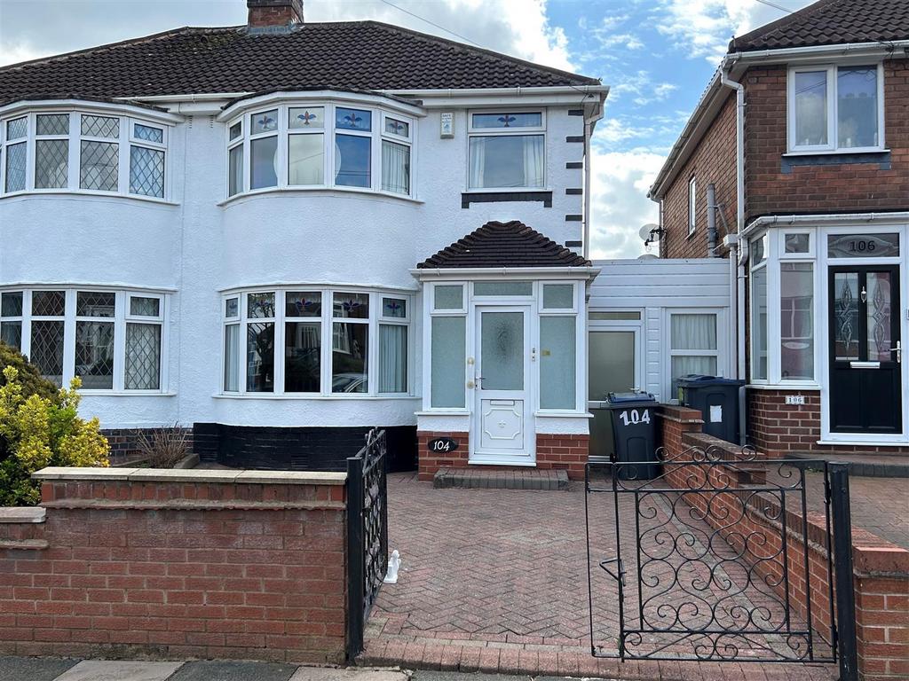 Higgins Lane, Quinton, Birmingham 3 bed semidetached house for sale