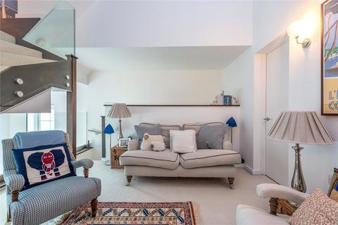 1 bedroom apartment for sale, Bayes House, Augustas Lane, London, N1