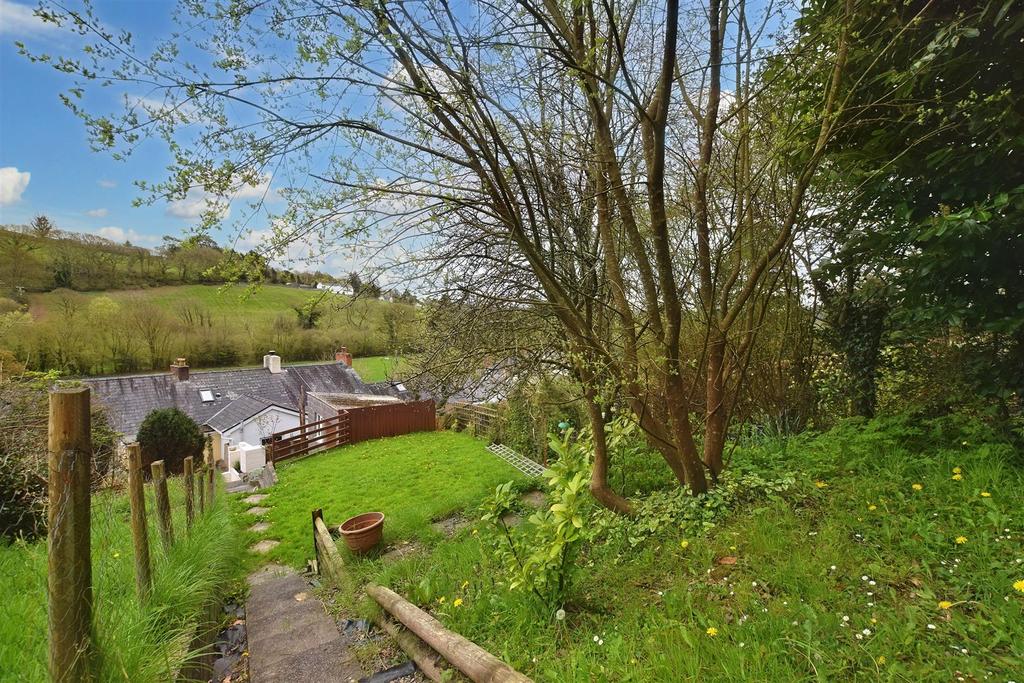Trevaughan, Carmarthen 2 bed terraced house for sale £110,000