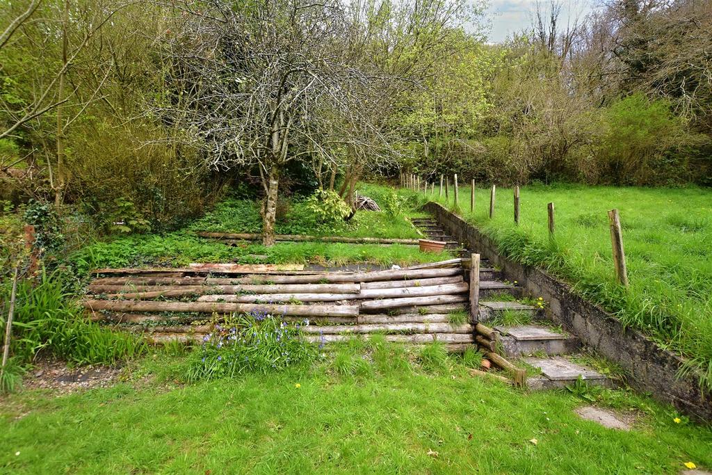 Trevaughan, Carmarthen 2 bed terraced house for sale £110,000