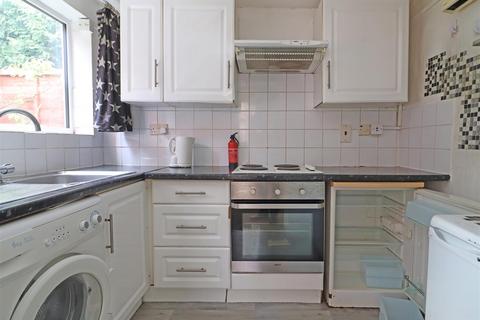 Flat 4, Cavendish House, 7 Cavendish Road, Redhill, RH1 4AL