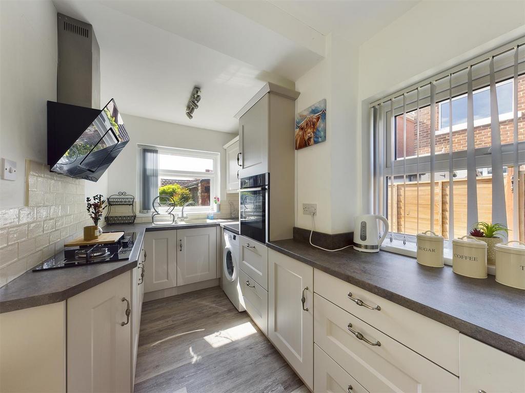 Kitchen: