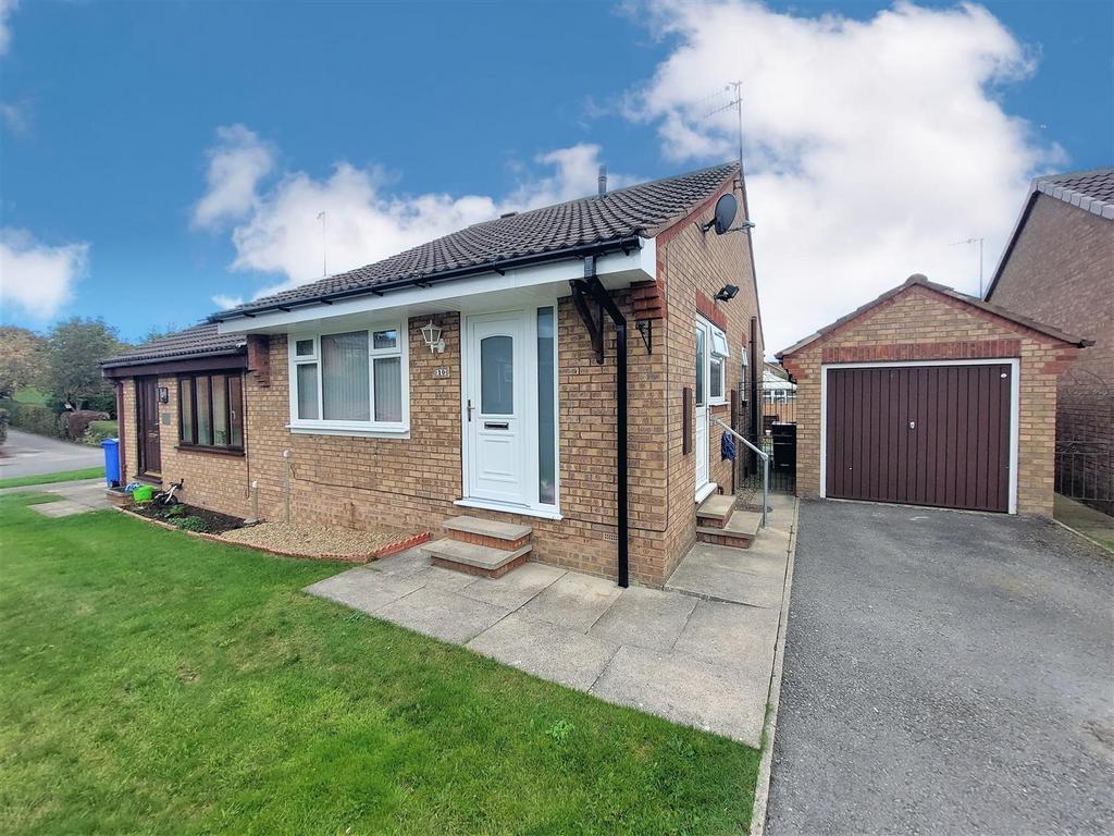 Heron Lane, Crossgates, Scarborough 2 bed semidetached bungalow £190,000