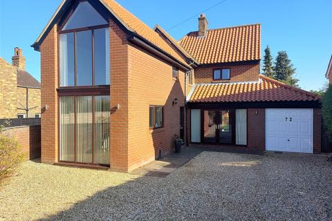 4 bedroom detached house for sale - Station Road, Scalby, Scarborough