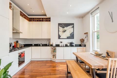 3 bedroom apartment for sale, Westbere Road, London NW2