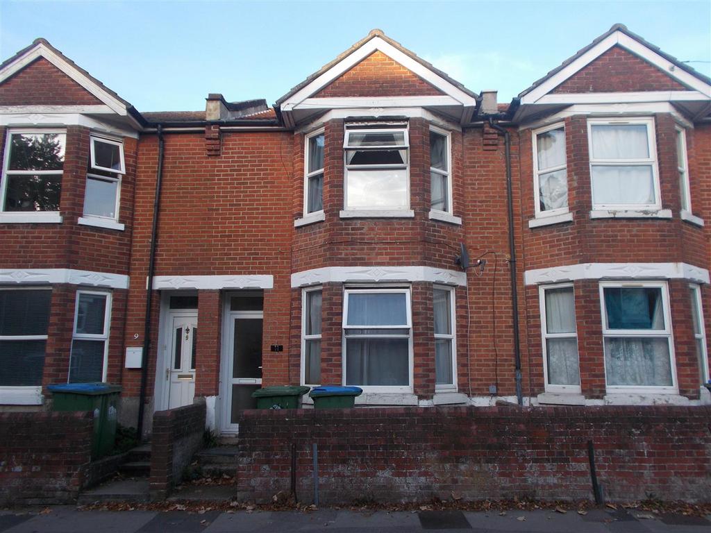Highfield Lane, Southampton 4 bed terraced house £1,600 pcm (£369 pw)