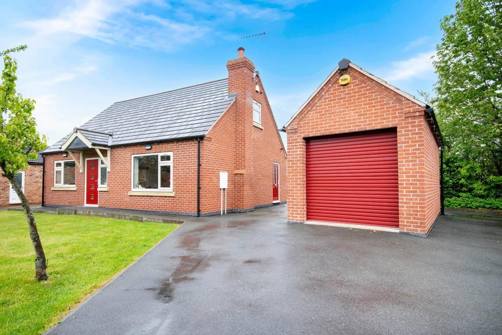 Woodhouse Road, Belton, Doncaster 4 bed detached bungalow for sale £