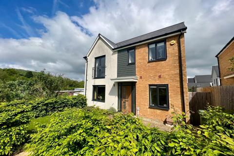 32 Budding Way, Dursley, GL11 5BE