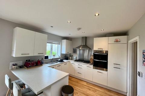 32 Budding Way, Dursley, GL11 5BE