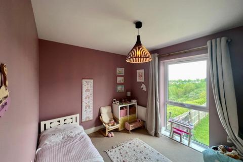 32 Budding Way, Dursley, GL11 5BE