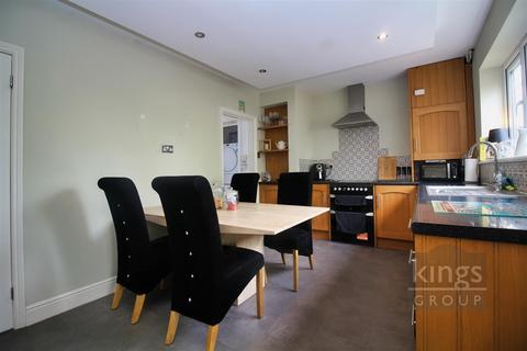 7 Chippingfield, Harlow, CM17 0DH