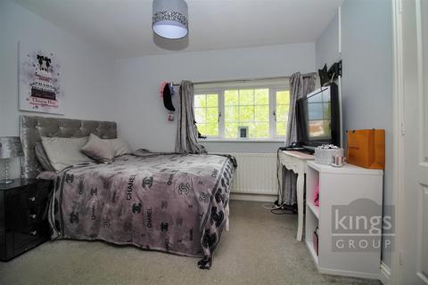 7 Chippingfield, Harlow, CM17 0DH