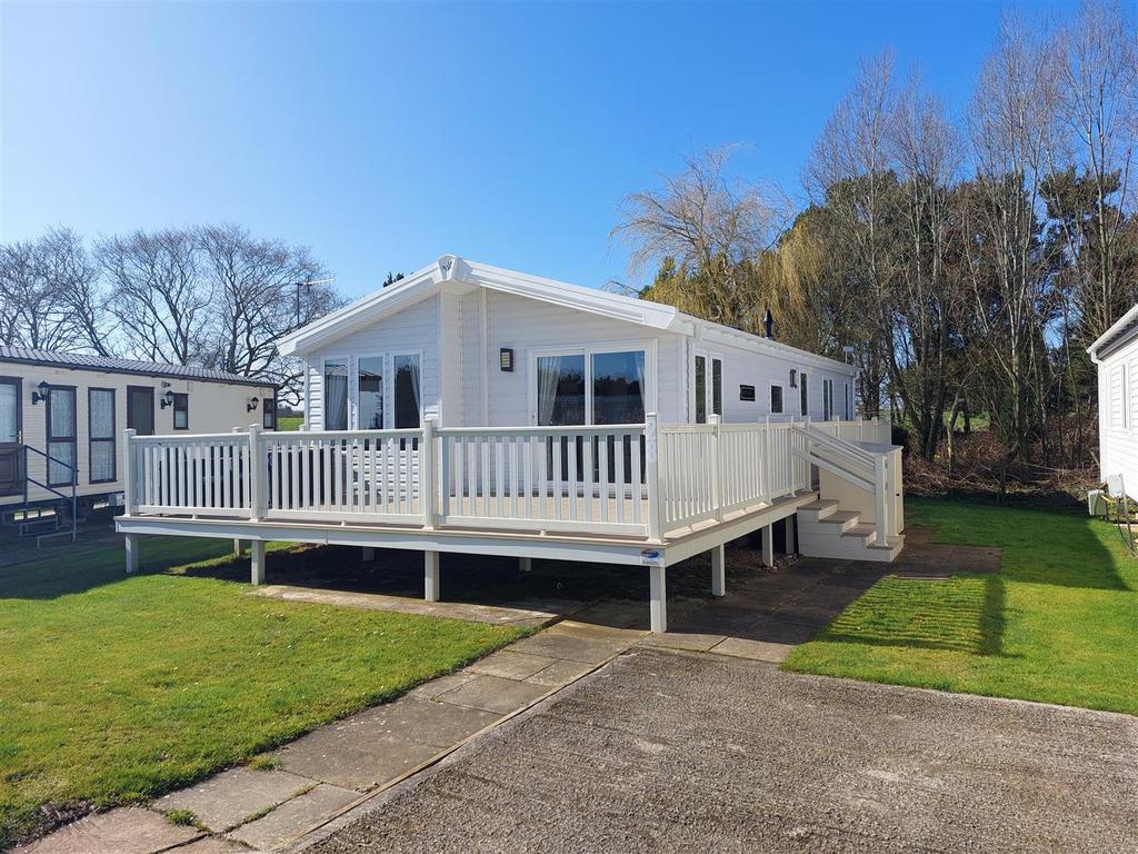 Finch 28, Park Dean Resorts, Cayton Bay 2 bed mobile home for sale £