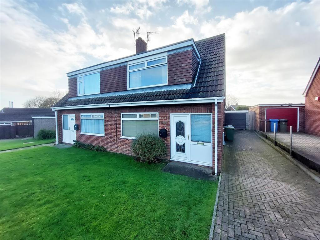 Meadow Lane, Eastfield, Scarborough 3 bed semidetached house for sale