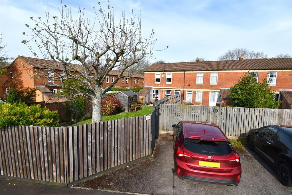 Clover Ground, WestburyonTrym 2 bed end of terrace house for sale £