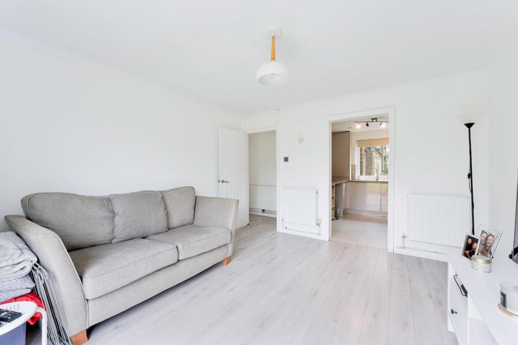 Gatley avenue