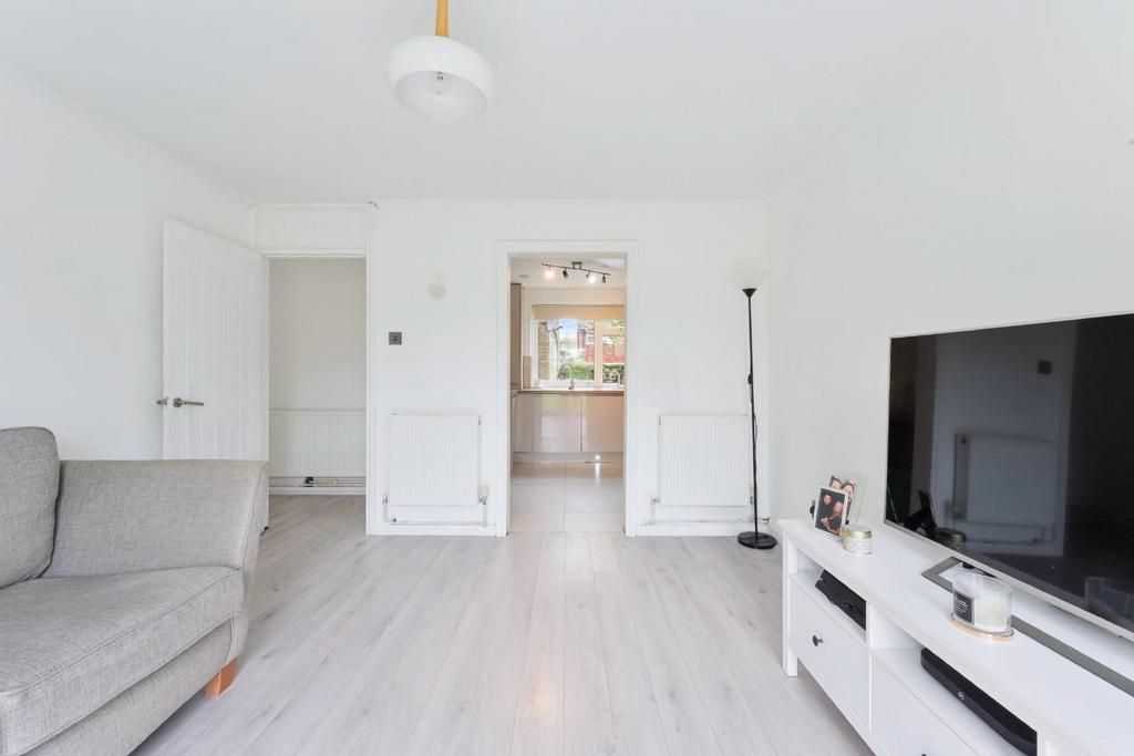 Gatley avenue