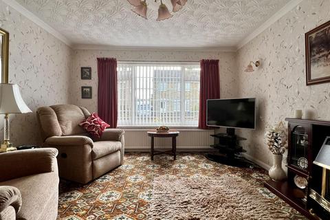 30 Abbots Garth, Seamer, Scarborough, YO12 4QN