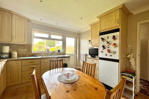30 Abbots Garth, Seamer, Scarborough, YO12 4QN