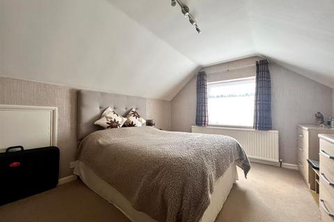 30 Abbots Garth, Seamer, Scarborough, YO12 4QN