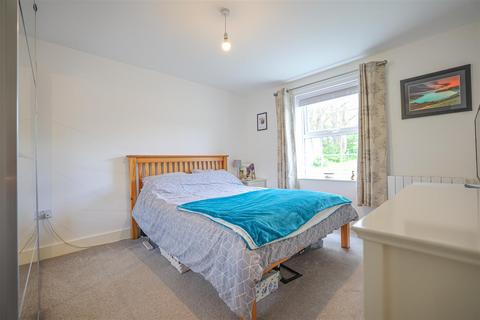Flat 3, Marnham House Long Chaulden, Hemel Hempstead, HP1 2NU