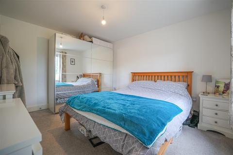 Flat 3, Marnham House Long Chaulden, Hemel Hempstead, HP1 2NU