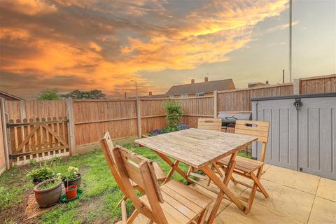 Flat 3, Marnham House Long Chaulden, Hemel Hempstead, HP1 2NU