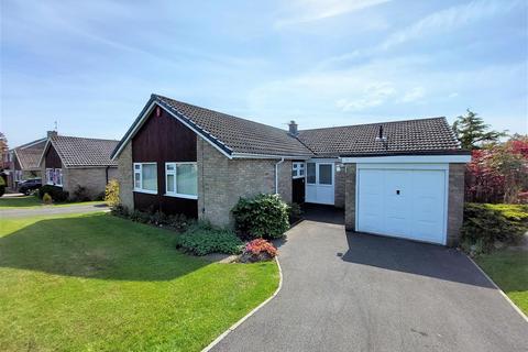4 bedroom detached bungalow for sale - Barmoor Close, Scalby, Scarborough