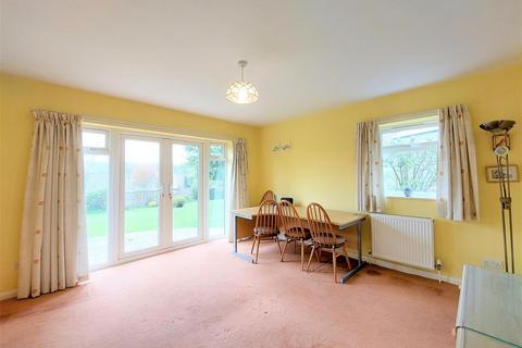 4 bedroom detached bungalow for sale - Barmoor Close, Scalby, Scarborough