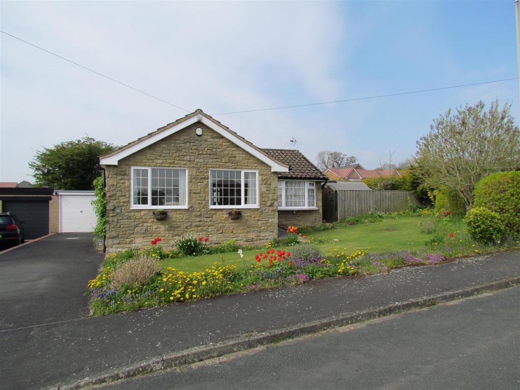 West Pasture, Kirkbymoorside, York 3 bed detached bungalow for sale £