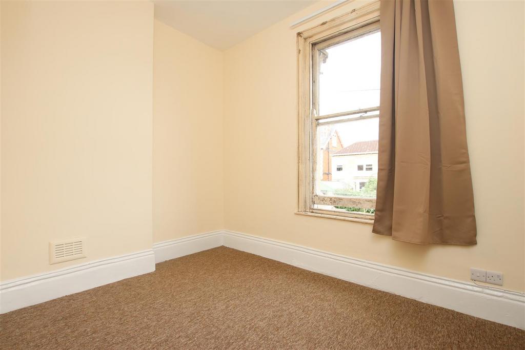 135 Newbridge Road, Bath BA1 1 bed flat £950 pcm (£219 pw)