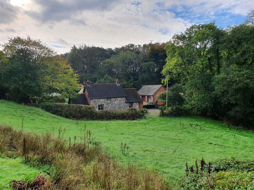 Cwmffrwd, Carmarthen 3 bed property with land for sale £650,000
