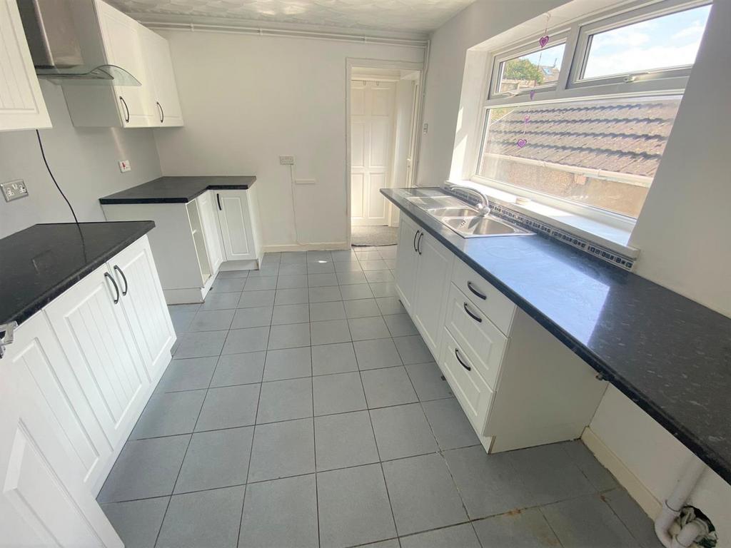 Middleton Street, St Thomas, Swansea 3 bed terraced house for sale £