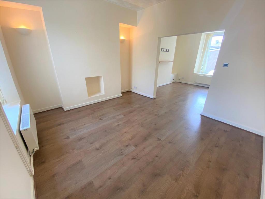 Middleton Street, St Thomas, Swansea 3 bed terraced house for sale £