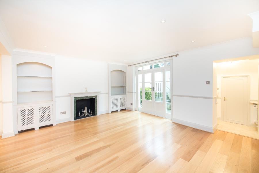 Clarendon Gardens, Little Venice W9 3 bed apartment £5,742 pcm (£