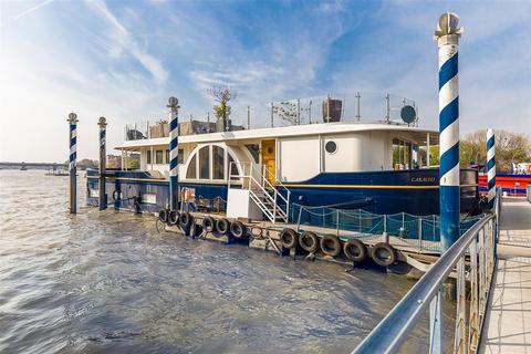 4 bedroom houseboat for sale, Prospect Quay, Wandsworth, SW18