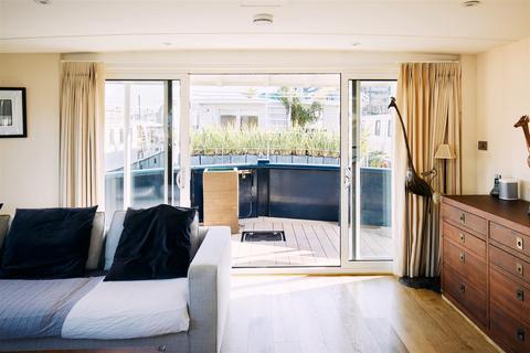 4 bedroom houseboat for sale, Prospect Quay, Wandsworth, SW18