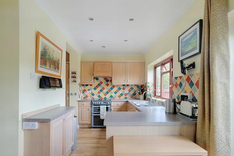 35 Hillside Grove, Chelmsford, CM2 9DA