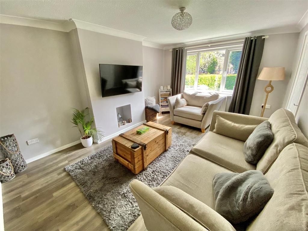 Ivy Road, Macclesfield 3 bed terraced house £210,000