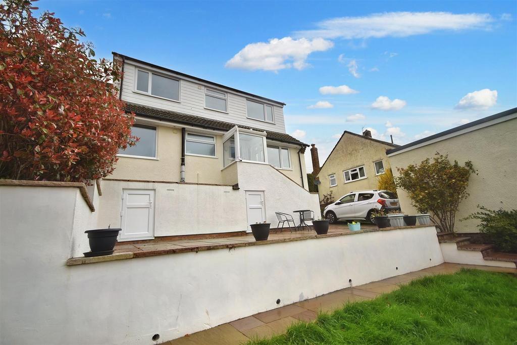 Combe Avenue, Portishead. 4 bed detached bungalow £525,000
