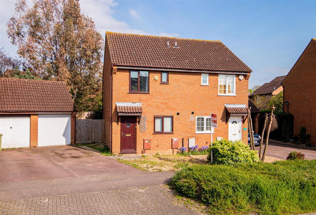 Lichfield Down, Walnut Tree, Milton Keynes 2 bed semidetached house