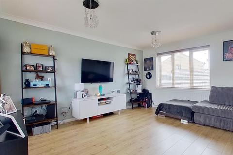 194 Arncliffe Drive, Heelands, Milton Keynes, MK13 7QF