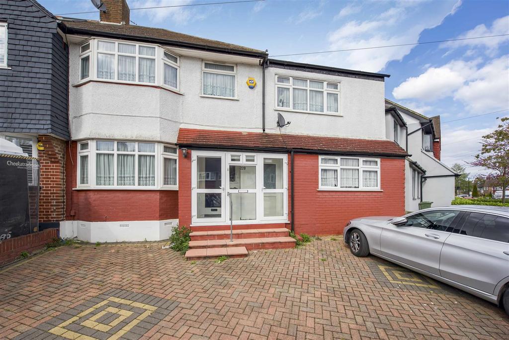 Lincoln Avenue, Twickenham 5 bed semidetached house for sale £850,000