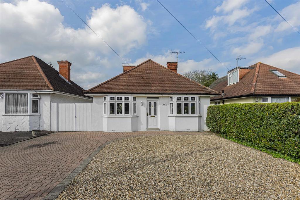 Woodlands Avenue, Woodley, Reading 2 bed detached bungalow for sale £