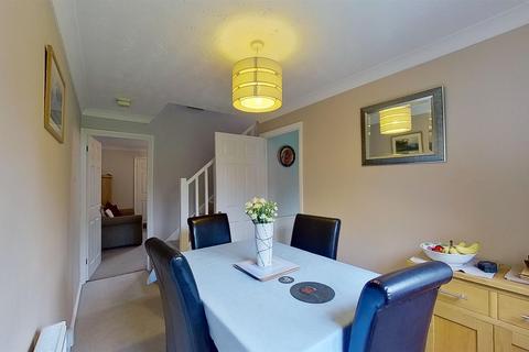 4 Bernstein Close, Browns Wood, Milton Keynes, MK7 8EH