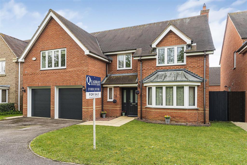 Oxlip Leyes, Bicester 5 bed detached house for sale £795,000
