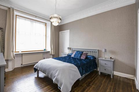 136a Baldridgeburn, Dunfermline, KY12 9EH